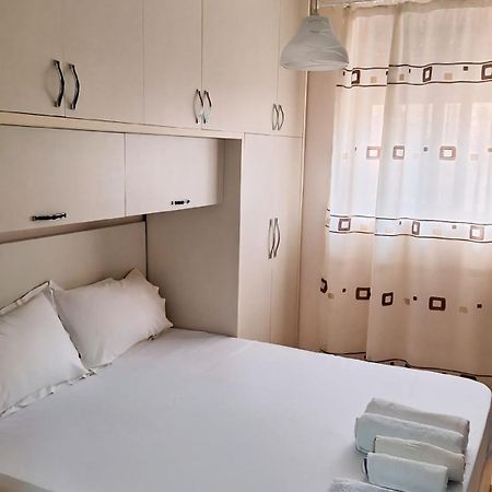 Promenade Apartment In City Centre Berat Kültér fotó