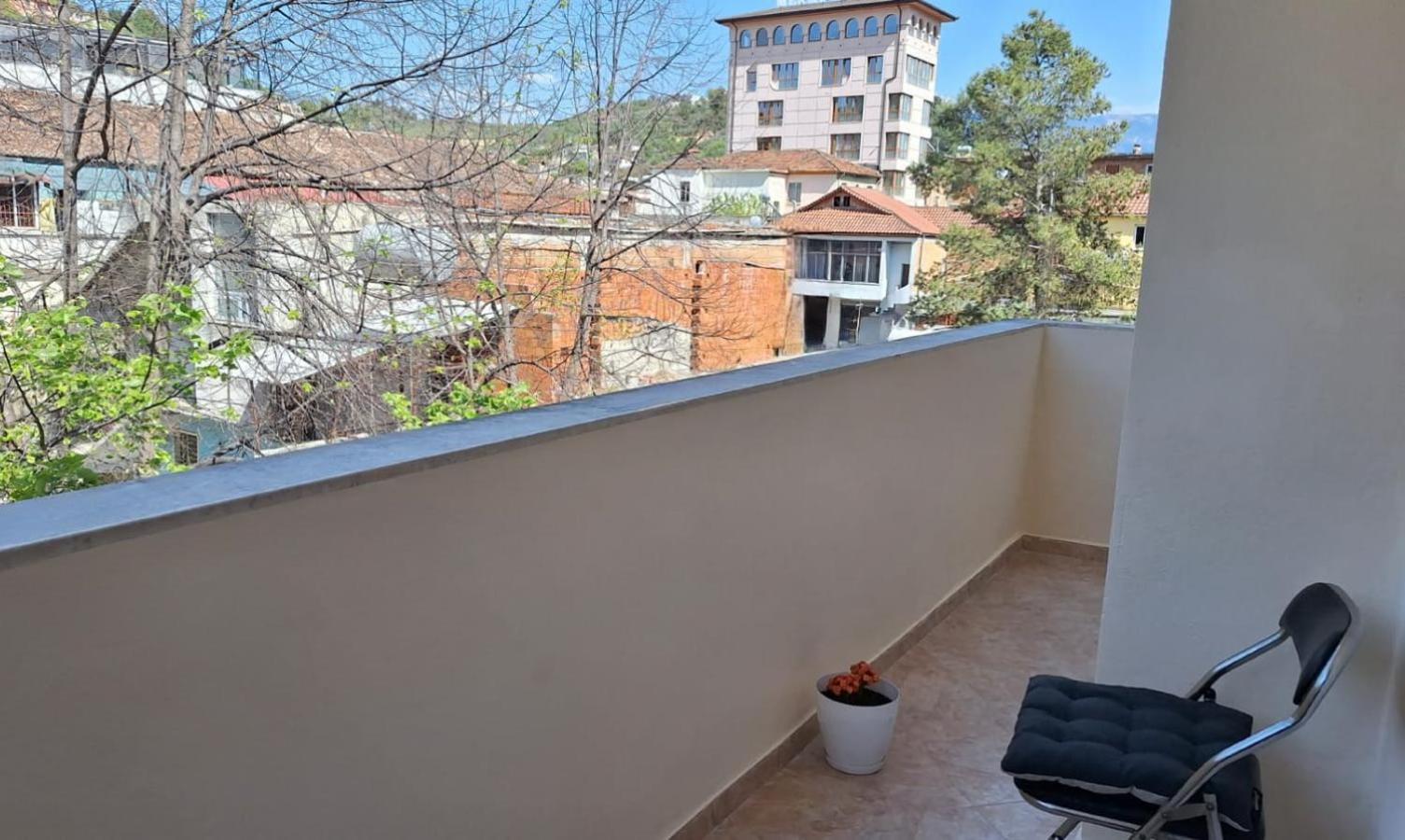 Promenade Apartment In City Centre Berat Kültér fotó