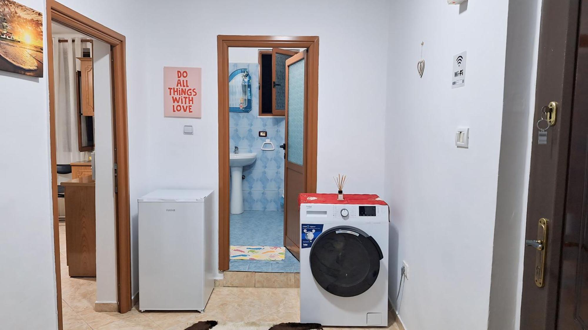 Promenade Apartment In City Centre Berat Kültér fotó